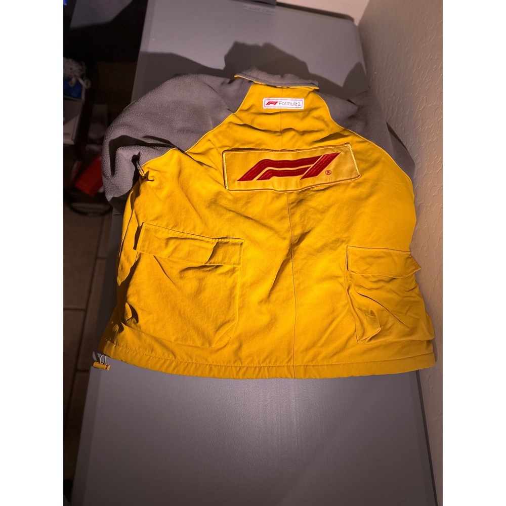 Formula 1 x PacSun Men XL Yellow Grey Utility Cargo Fleece Jacket F1 Racing - Picture 8 of 9